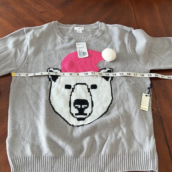 Forever 21 NWT Gray Polar Bear size Medium Ugly Christmas Sweater Holiday - Picture 7 of 8
